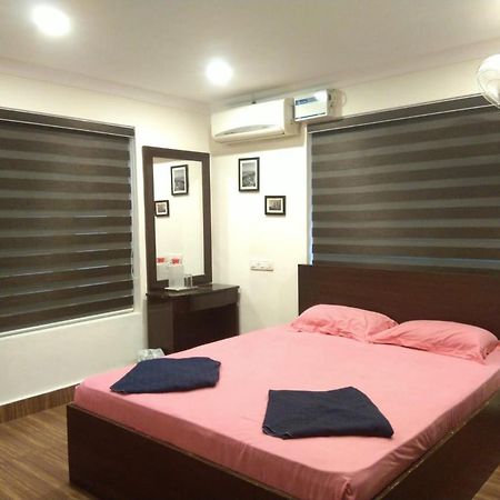 Capital Homestay Thiruvananthapuram Kültér fotó