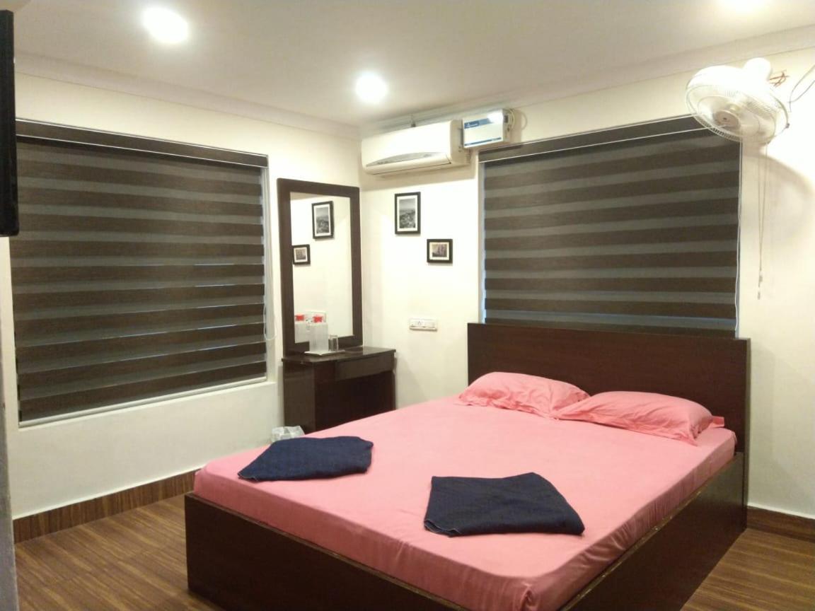 Capital Homestay Thiruvananthapuram Kültér fotó